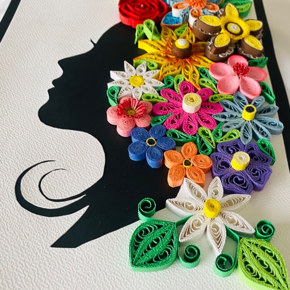 Quilling Love Woman Face Painting - Picture 8 of 12